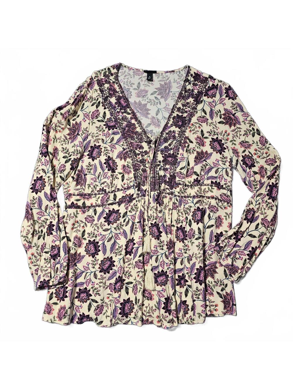 Torrid 2X 18 20 Floral Print V-Neck Long Sleeve Bohemian Blouse with Tassels